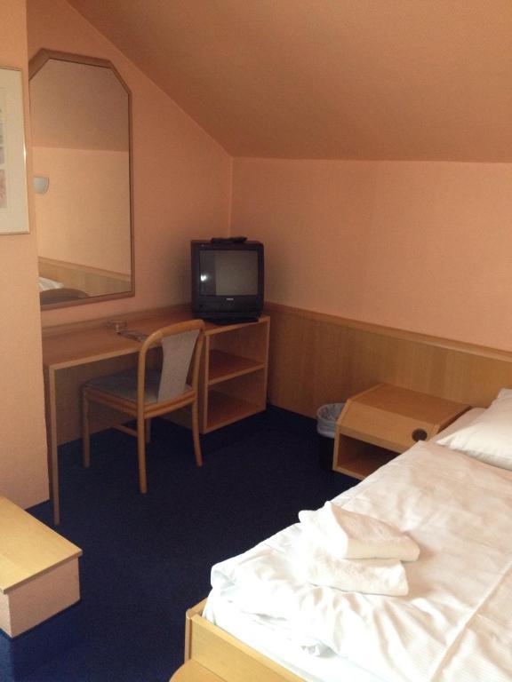 A1 Raststaette & Motel Hamburg-Stillhorn Chambre photo